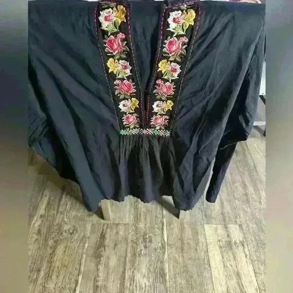 Johnny Was Black Embroidered Long Sleeve Tunic Top Boho Large - Picture 4 of 9